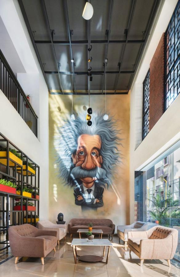 Couch & Cheese Homestel The Most Luxurious Hostel For Working Professionals & Students Pune Exterior foto